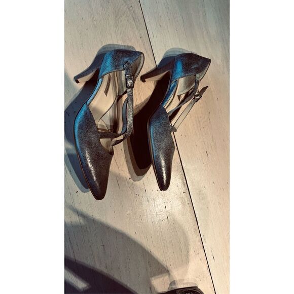 PAUL GREEN SILVER LEATHER POINTED TOE HEELS SZ 9 - Picture 5 of 10